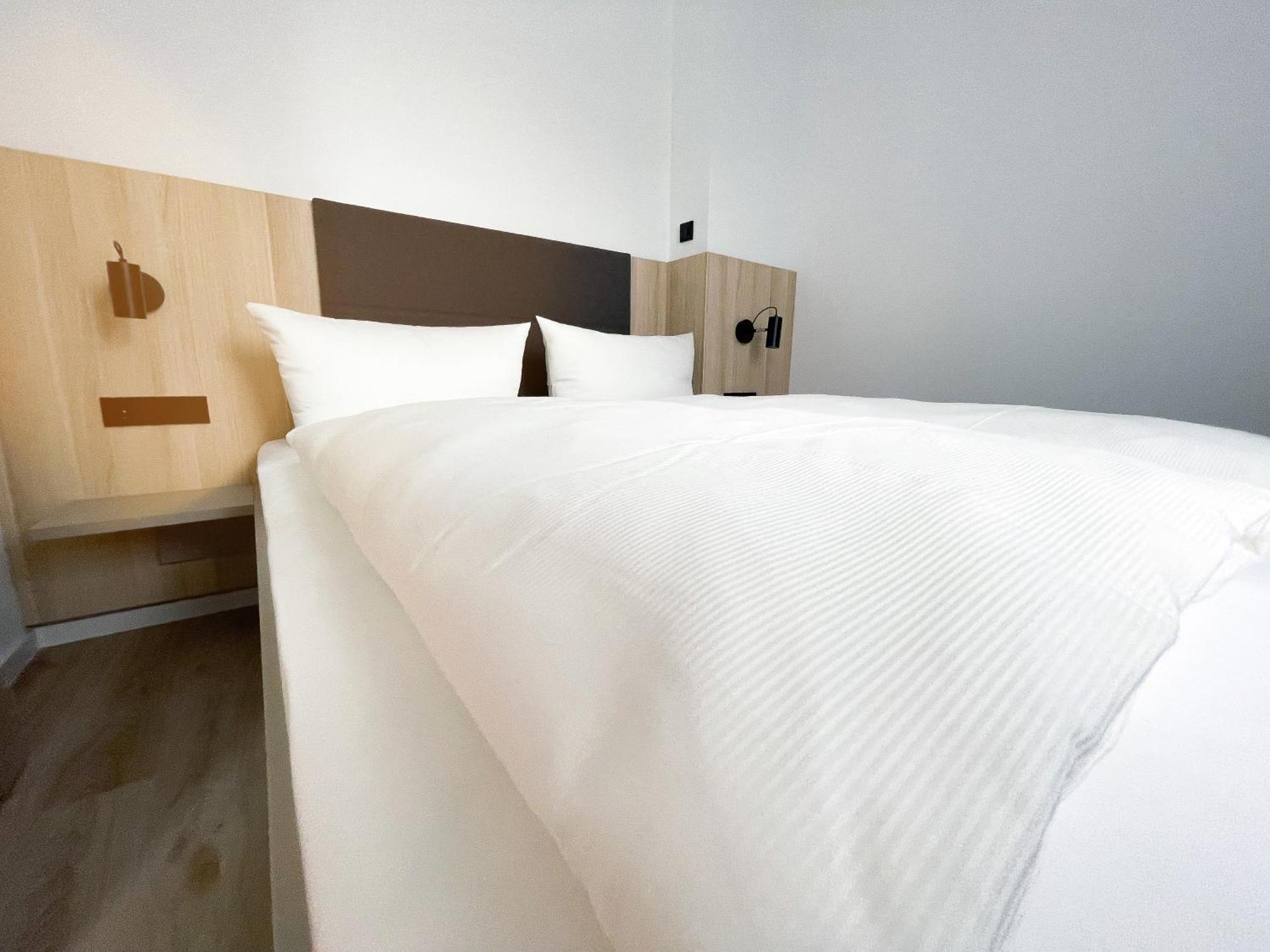 Holi-berlin Hotel